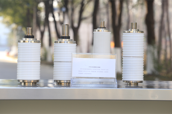 真空開(kāi)關(guān)管絕緣外殼采用玻璃材料，優(yōu)勢(shì)多多！