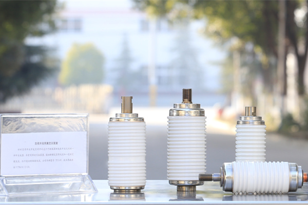 真空開(kāi)關(guān)管接觸點(diǎn)一般采用什么材質(zhì)？